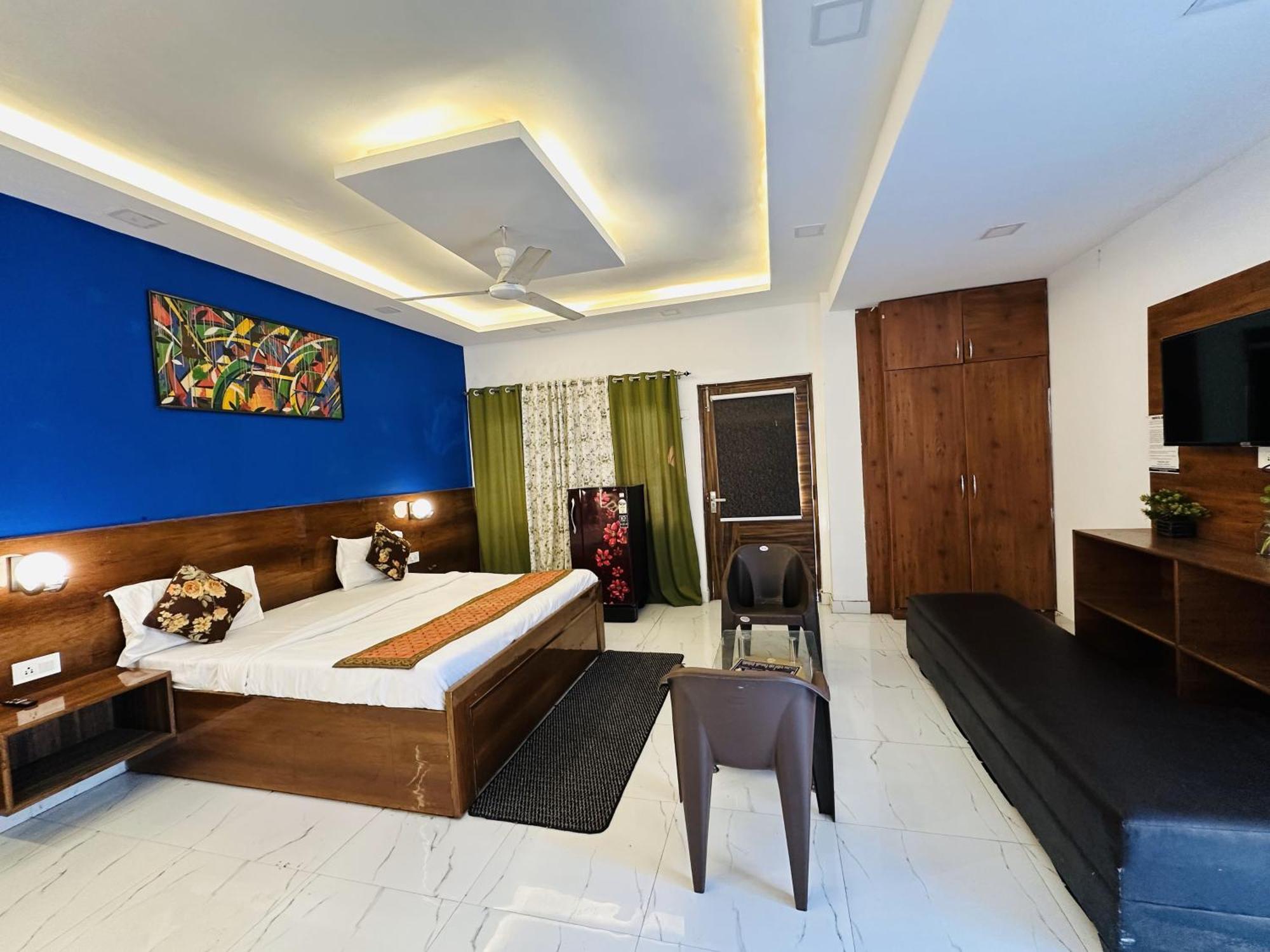 Golden Bed And Breakfast- High Quality Rooms In South Ex-1 D Block Nova Deli Exterior foto
